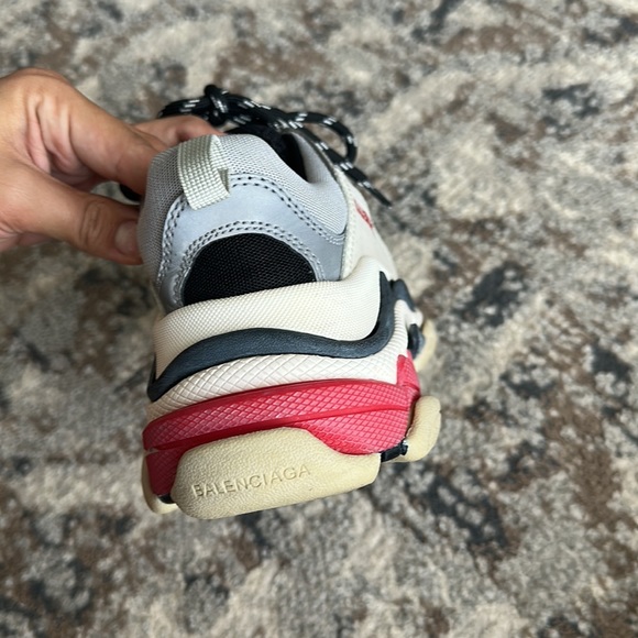 Balenciaga shoes size 38. Great condition only worn twice. - Picture 5 of 6